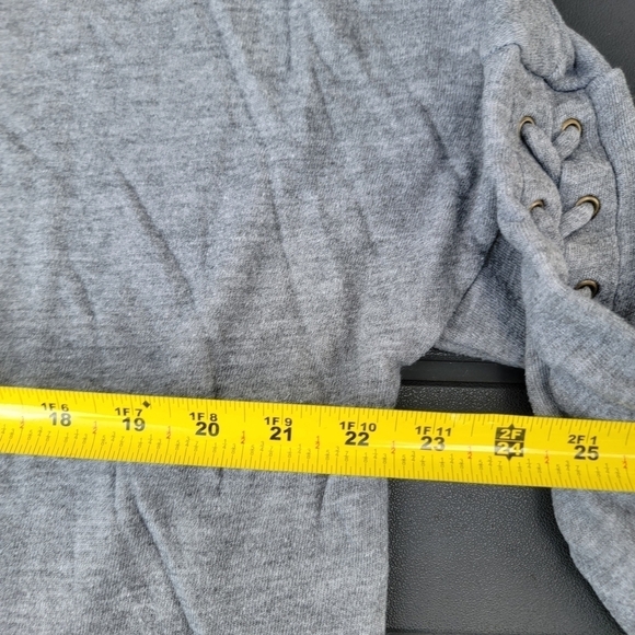 Beyond Yoga Lace Up Sleeve Sweatshirt M - Picture 6 of 9